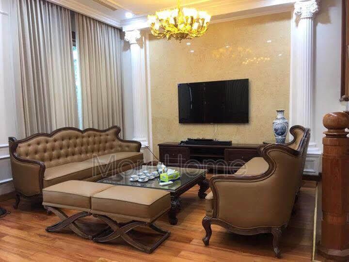 Sản xuất, bàn giao Sofa tân cổ điển đẹp gỗ tự nhiên óc chó, bọc da thật nhập khẩu cao cấp tại chung cư Park Hill, Hà Nội